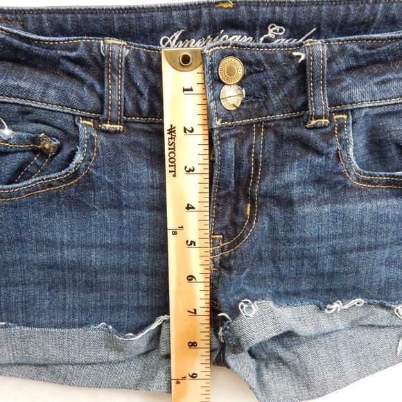 Size: 6 American Eagle Artist Women's Distressed Cut-off Denim Shorts - Picture 4 of 11